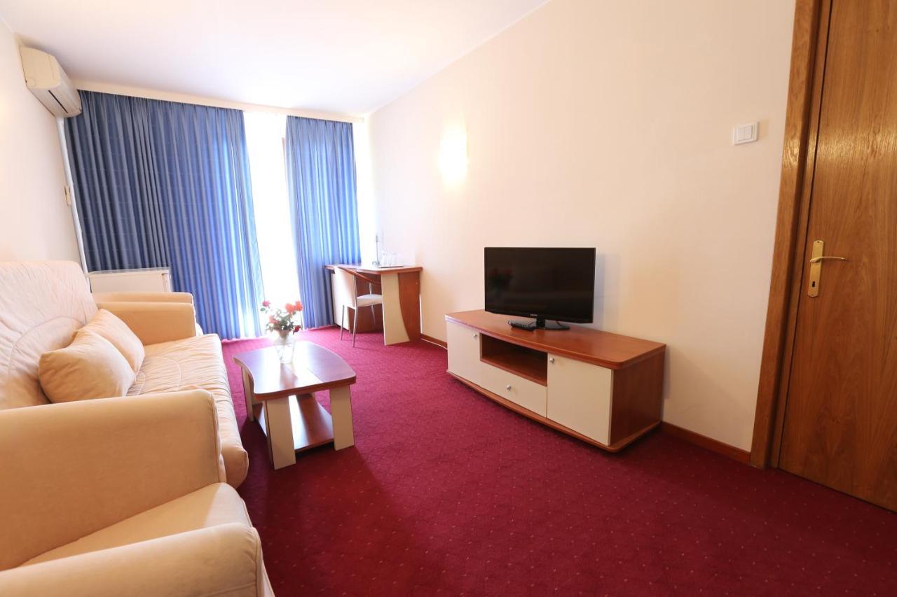 Hotel Doina Neptun Exterior photo