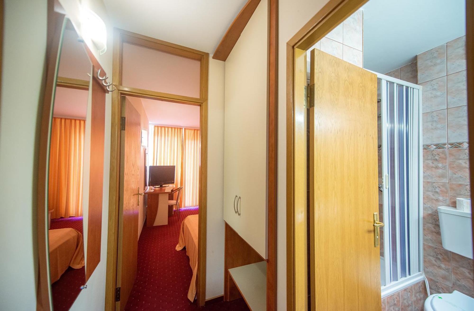 Hotel Doina Neptun Exterior photo